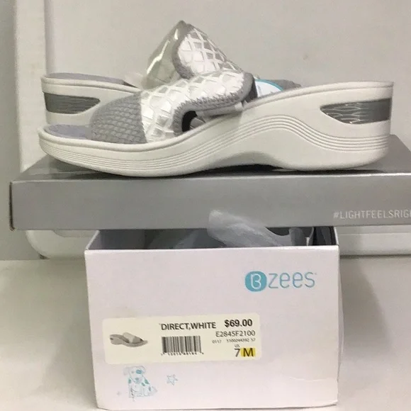 BZEES light feel wedge slip on sandals - Picture 6 of 9